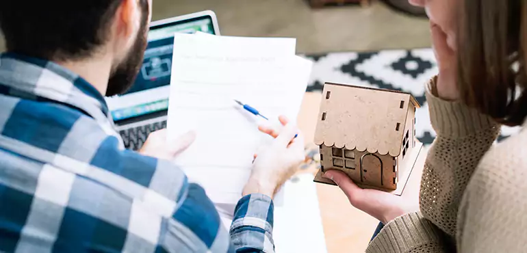 Get Professional Assistance with Assignment of Lease from Seller to Buyer in Laredo, TX