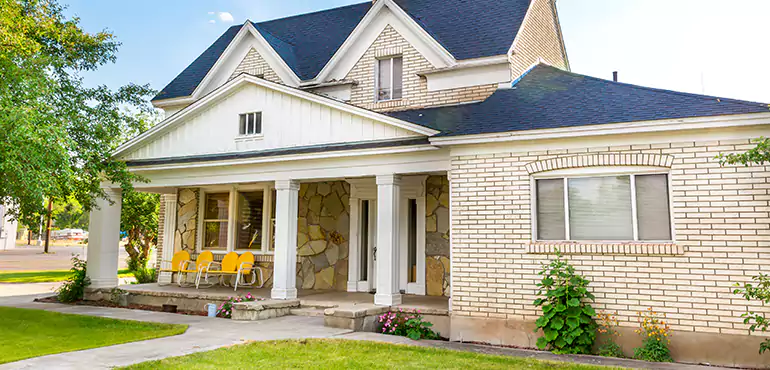 Why Homeowners in Laredo Sell Their Houses After Losing a Job – And How We Can Help