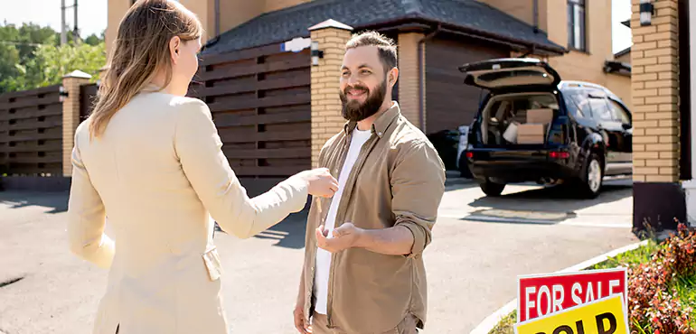 We Buy All Types of Moldy Homes in Laredo - No Cleanup Required